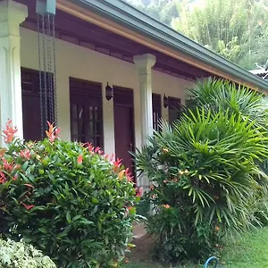 Guest house Leaf Holiday Resort