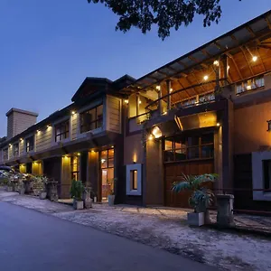 https://piumara-residence.kandyhotelsnow.com